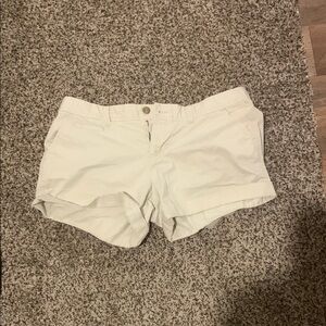 Old Navy White Bermuda Shorts Classic Style